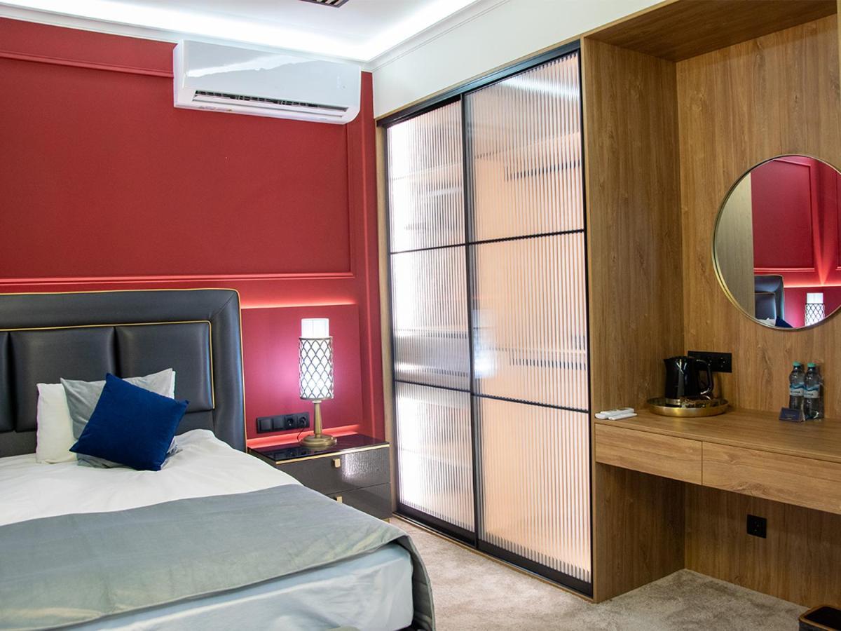 Aquaperla Hotel & Spa 키시나우 외부 사진