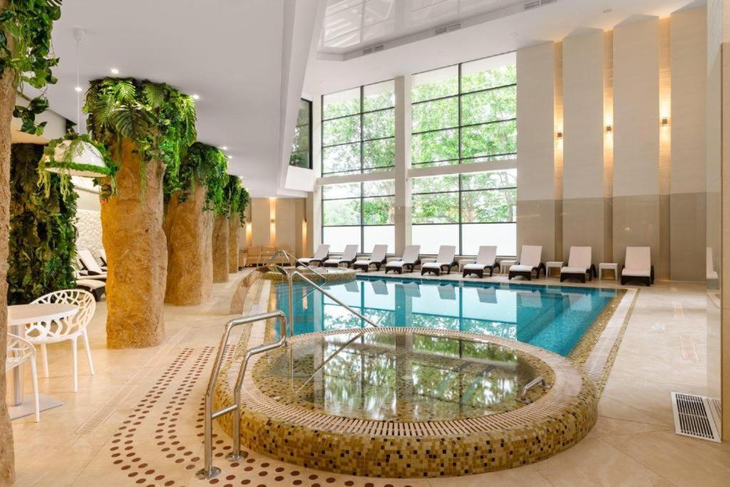 Aquaperla Hotel & Spa 키시나우 외부 사진